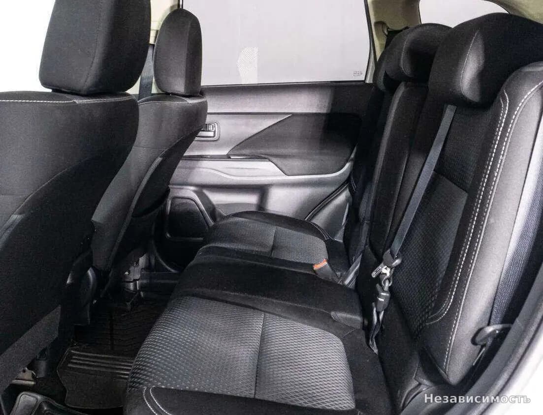 Mitsubishi Outlander 2019 с пробегом — фото 10