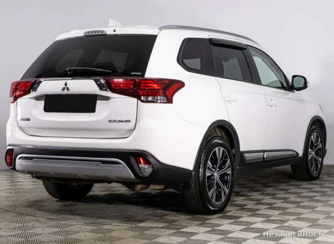 Mitsubishi Outlander 2019 с пробегом — фото 5