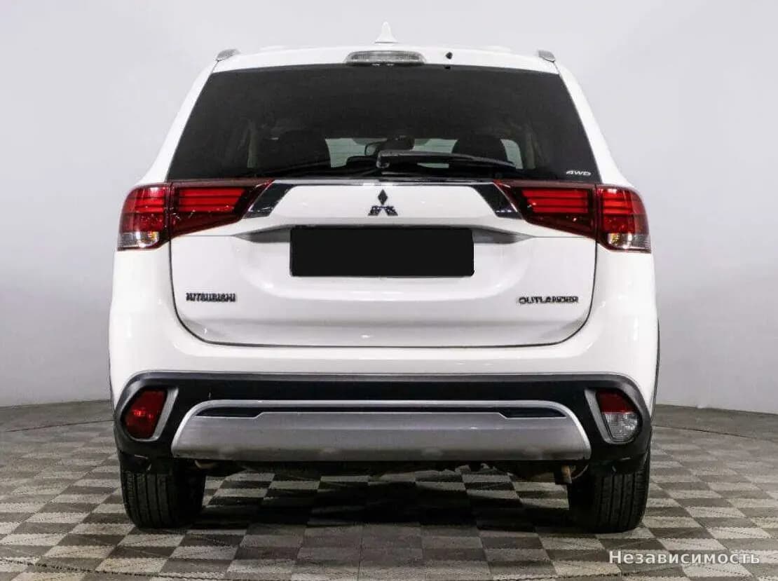 Mitsubishi Outlander 2019 с пробегом — фото 6