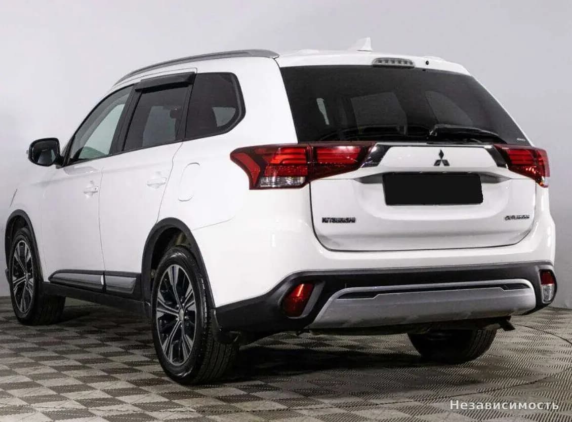 Mitsubishi Outlander 2019 с пробегом — фото 7