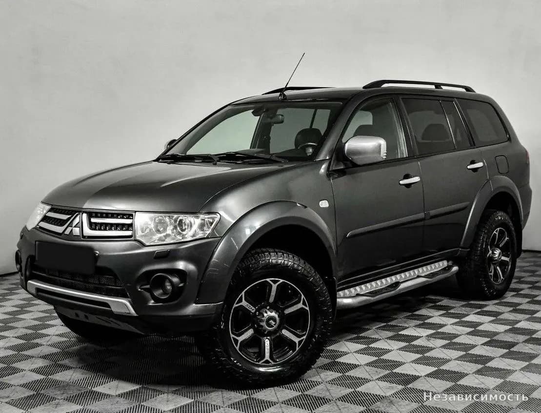 Mitsubishi Pajero Sport, 2013 с пробегом