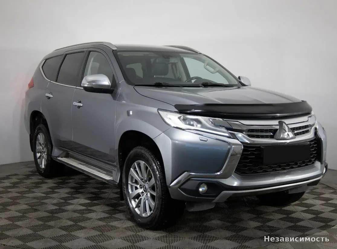 Mitsubishi Pajero Sport 2016 с пробегом — фото 3