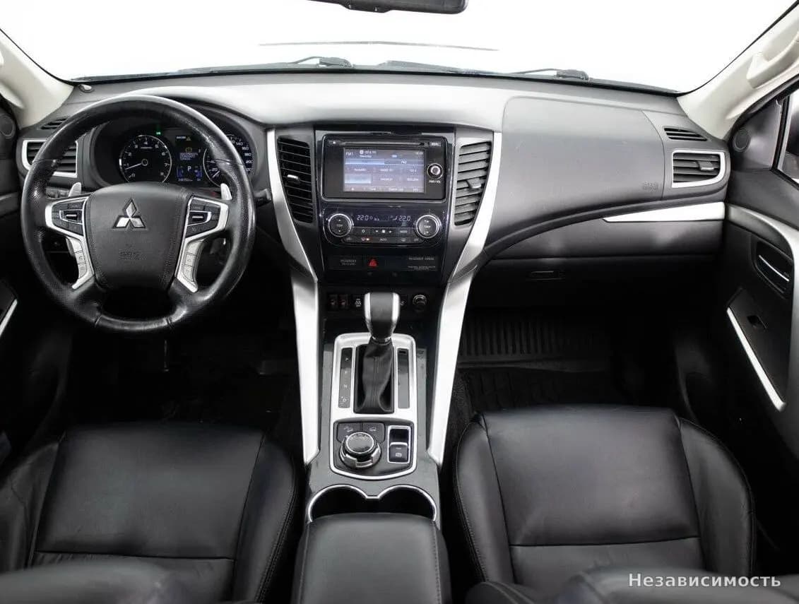Mitsubishi Pajero Sport 2016 с пробегом — фото 5