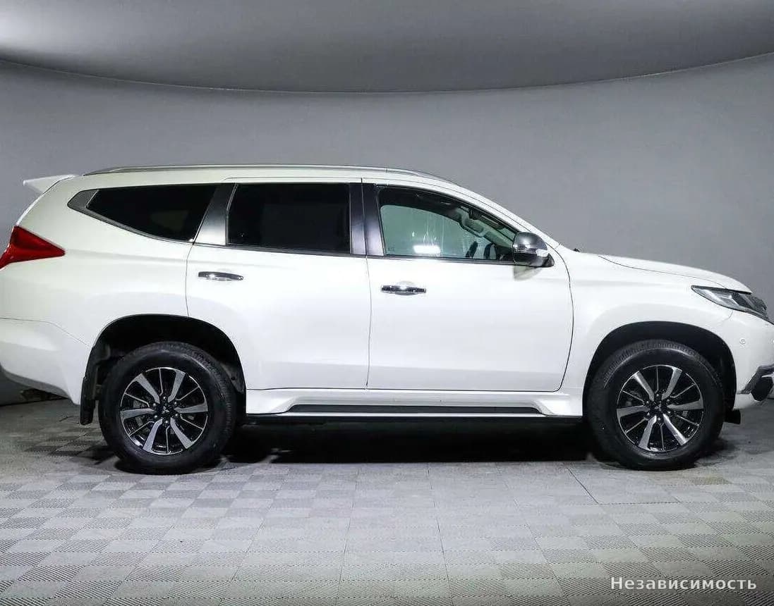 Mitsubishi Pajero Sport, 2018 с пробегом