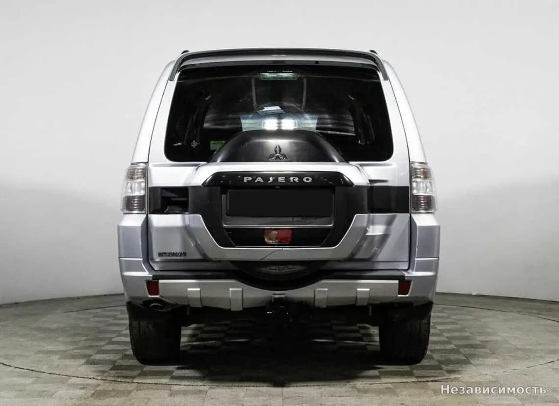 Mitsubishi Pajero 2015 с пробегом — фото 5