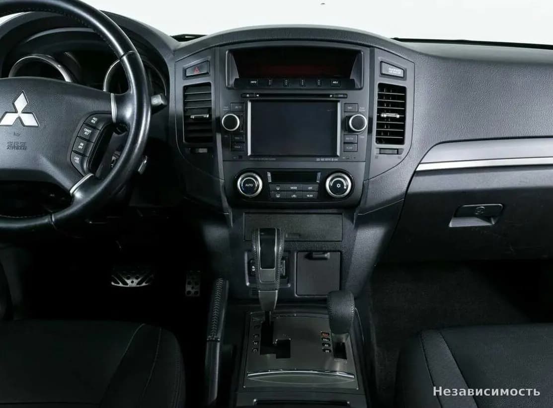 Mitsubishi Pajero 2012 с пробегом — фото 9
