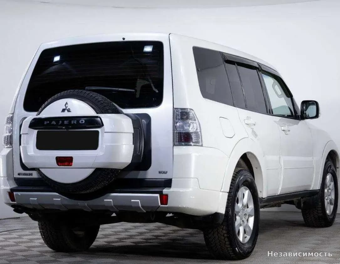Mitsubishi Pajero 2013 с пробегом — фото 4