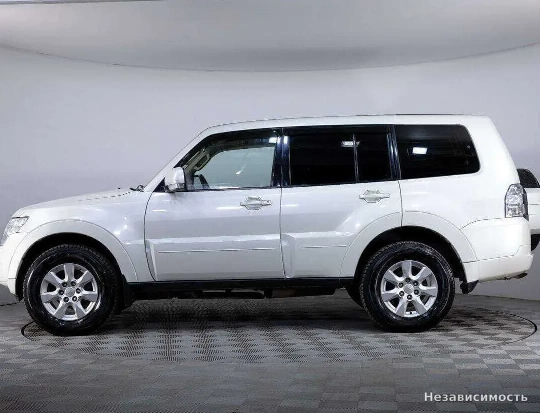 Mitsubishi Pajero 2013 с пробегом — фото 7