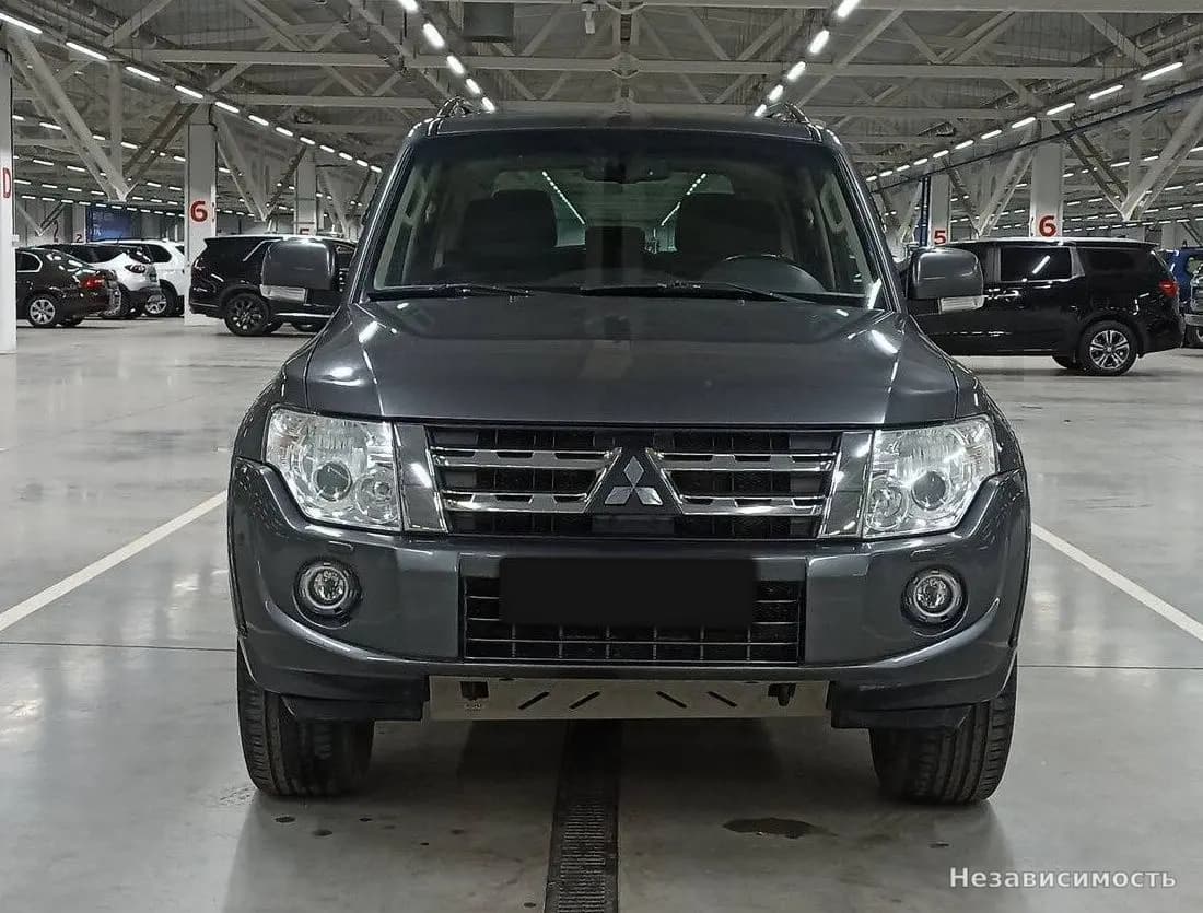 Mitsubishi Pajero 2012 с пробегом — фото 2