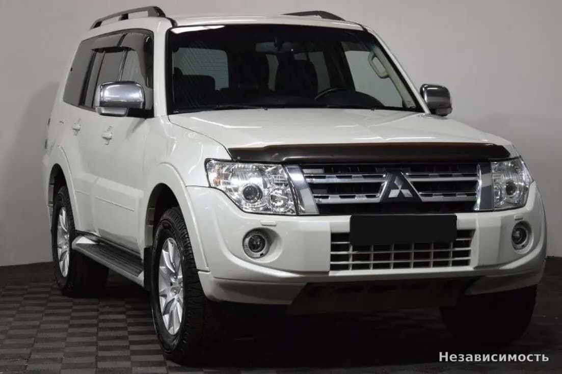 Mitsubishi Pajero 2014 с пробегом — фото 3