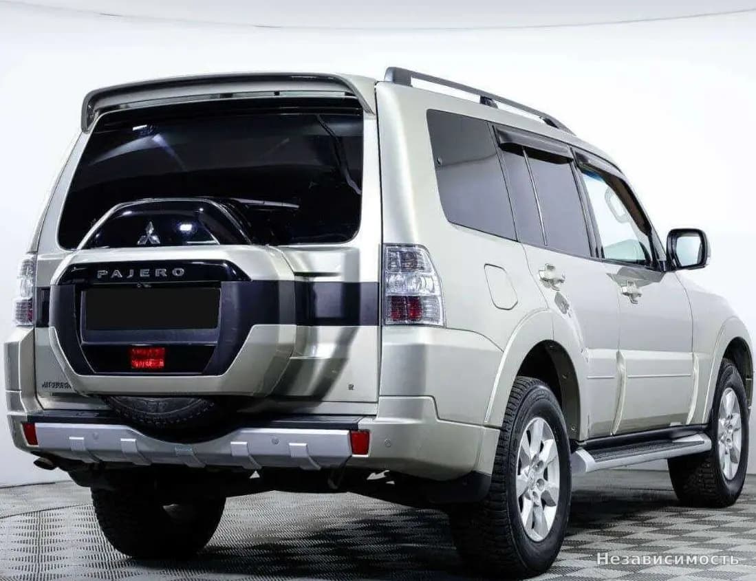 Mitsubishi Pajero 2014 с пробегом — фото 4