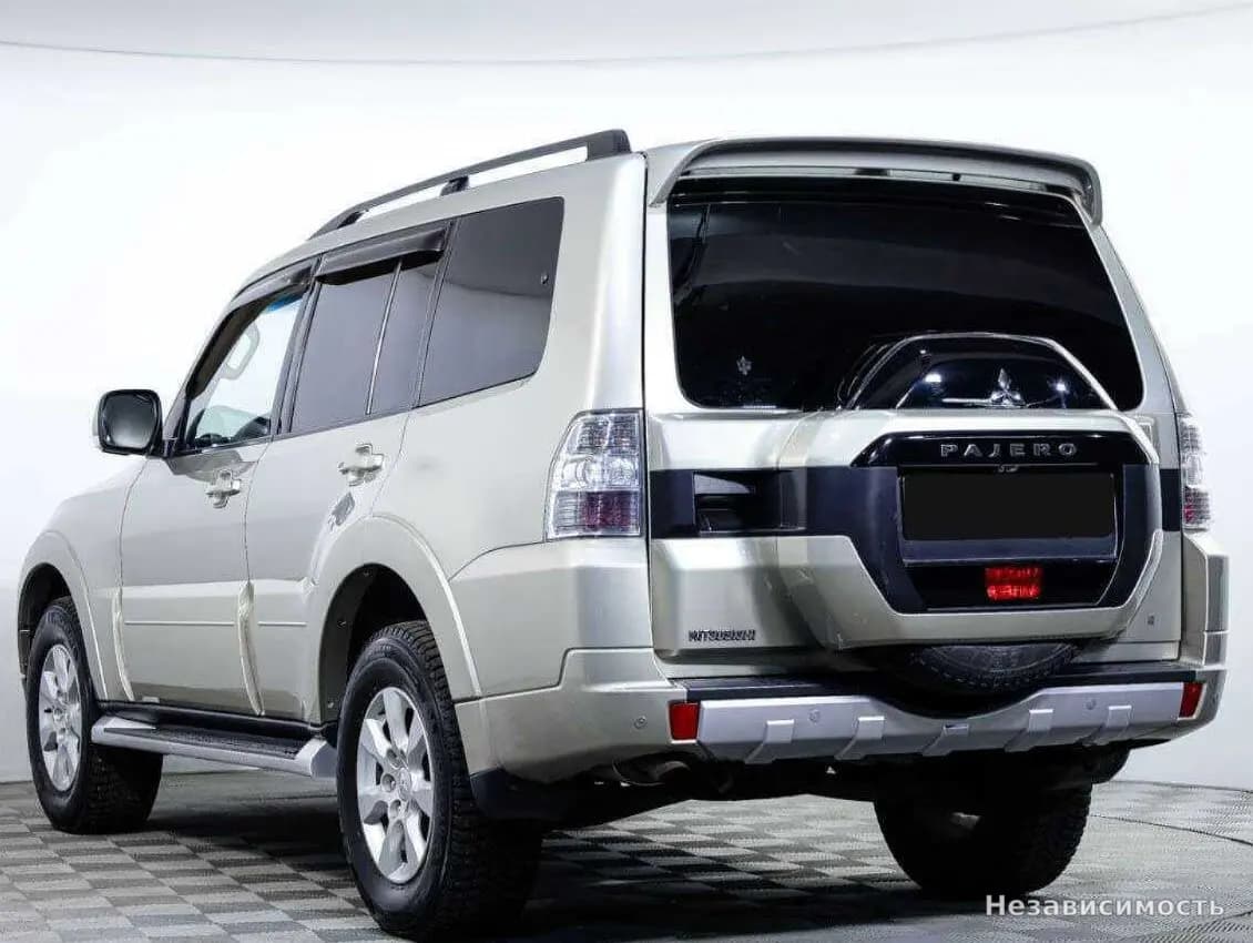 Mitsubishi Pajero 2014 с пробегом — фото 6