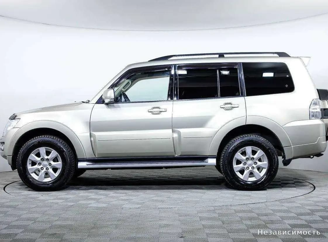 Mitsubishi Pajero 2014 с пробегом — фото 7