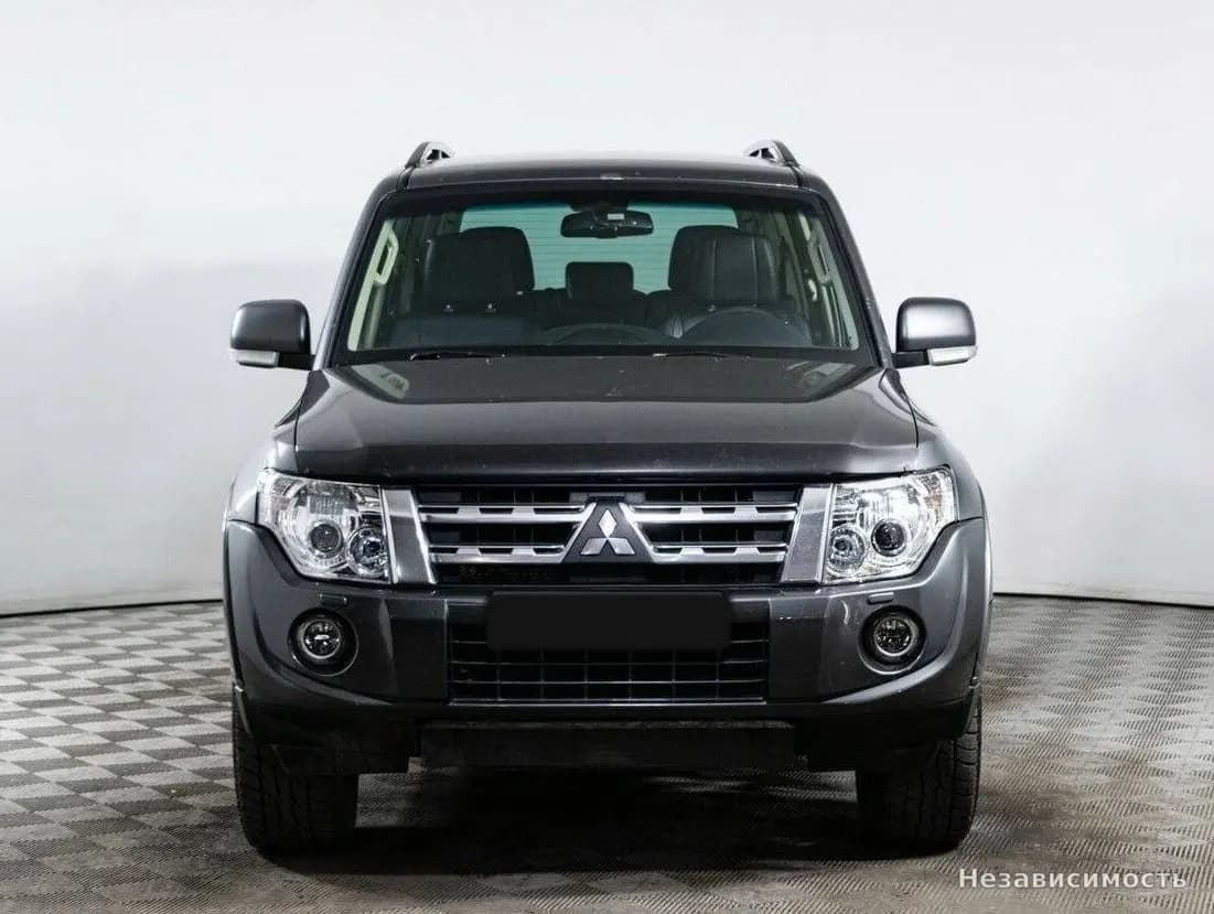 Mitsubishi Pajero 2013 с пробегом — фото 2
