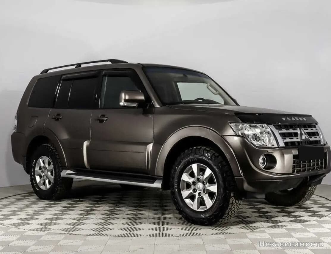 Mitsubishi Pajero 2013 с пробегом — фото 3