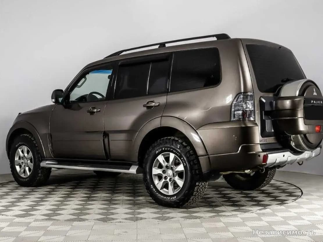 Mitsubishi Pajero 2013 с пробегом — фото 7