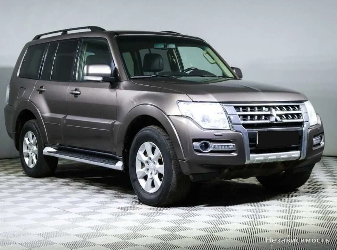 Mitsubishi Pajero 2014 с пробегом — фото 3