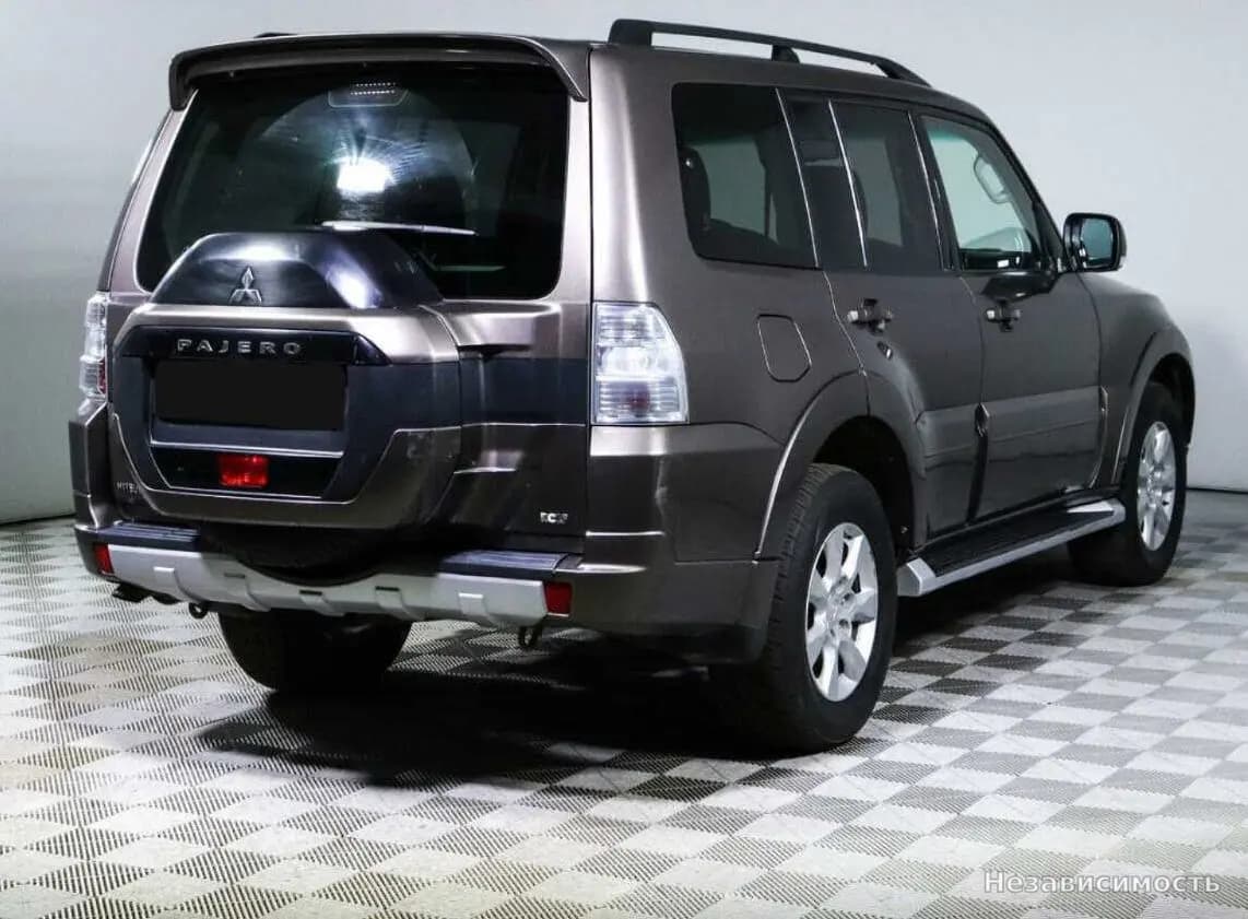 Mitsubishi Pajero 2014 с пробегом — фото 4