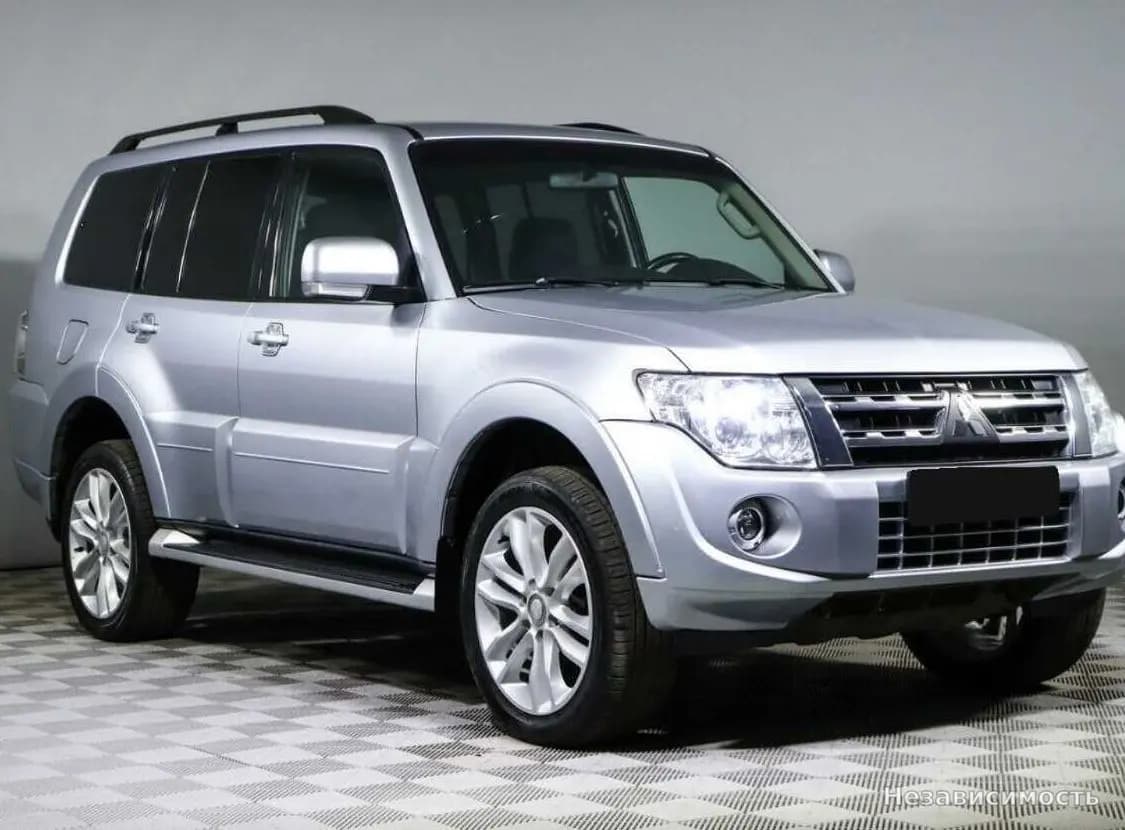 Mitsubishi Pajero 2012 с пробегом — фото 3