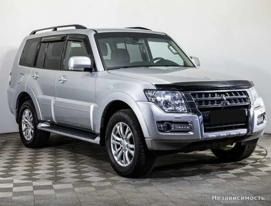 Mitsubishi Pajero 2017 с пробегом — фото 3