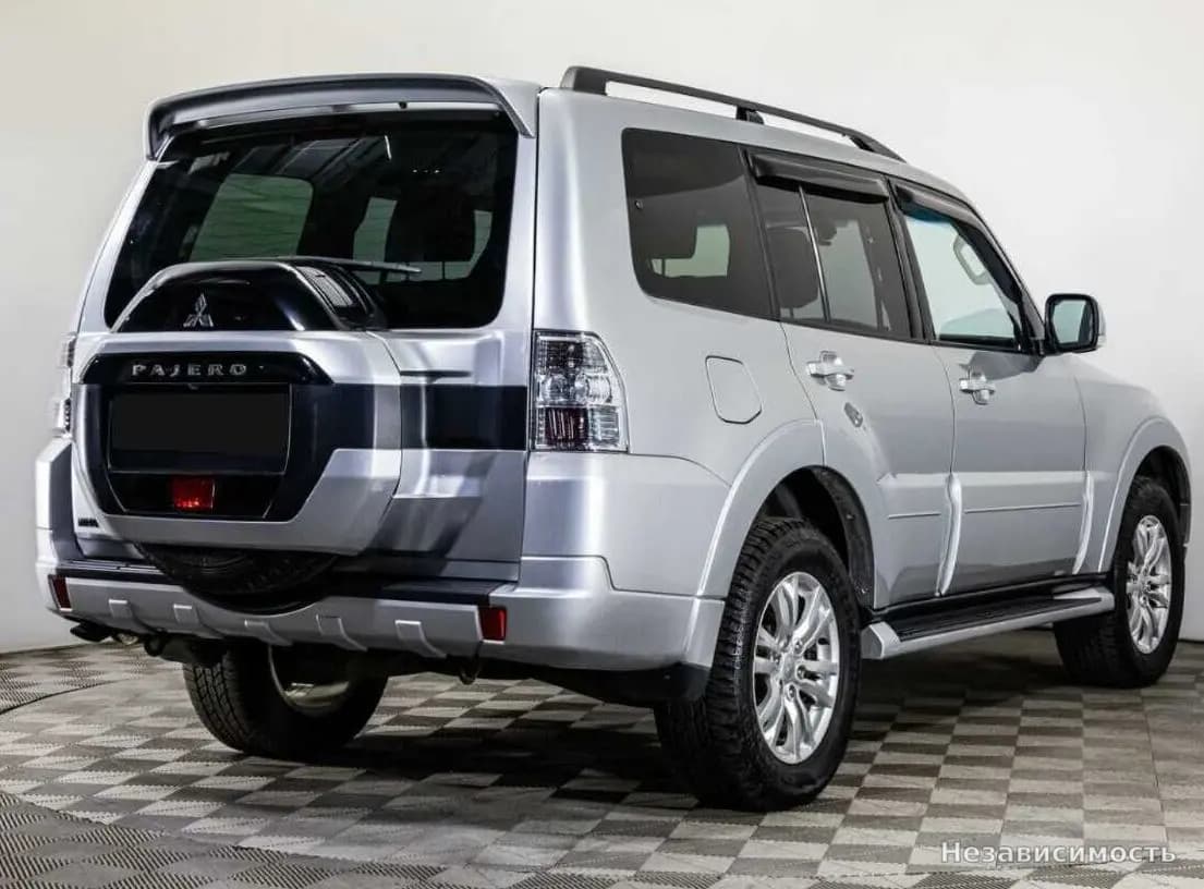 Mitsubishi Pajero 2017 с пробегом — фото 5