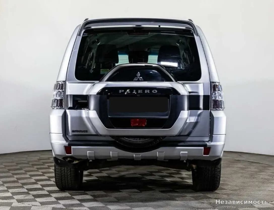 Mitsubishi Pajero 2017 с пробегом — фото 6