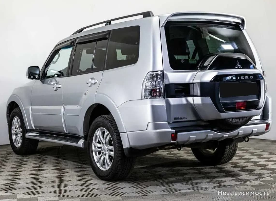 Mitsubishi Pajero 2017 с пробегом — фото 7