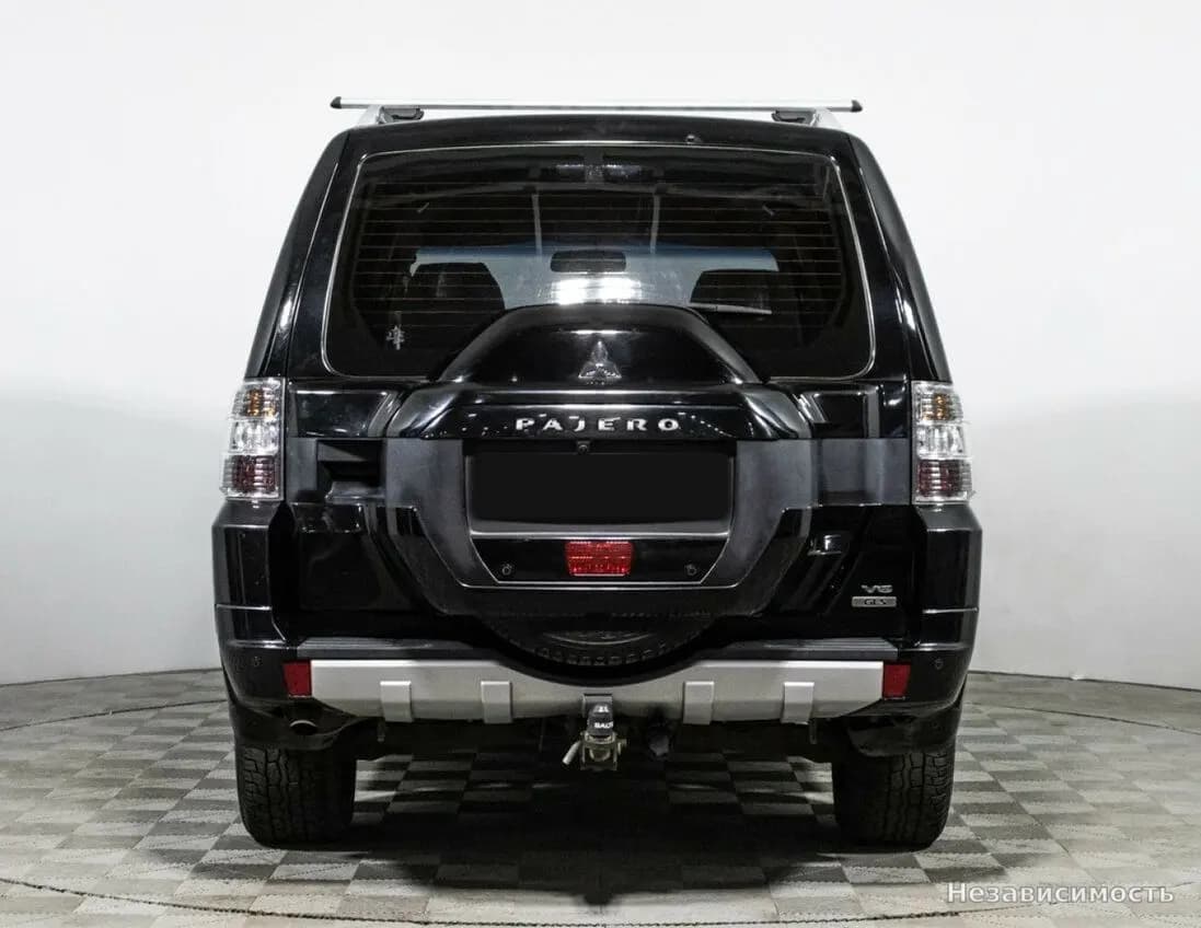 Mitsubishi Pajero 2017 с пробегом — фото 5