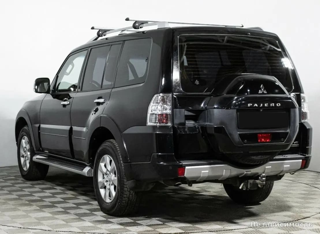 Mitsubishi Pajero 2017 с пробегом — фото 6