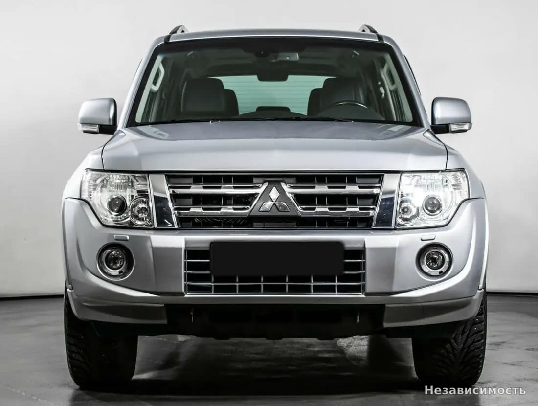 Mitsubishi Pajero 2012 с пробегом — фото 2