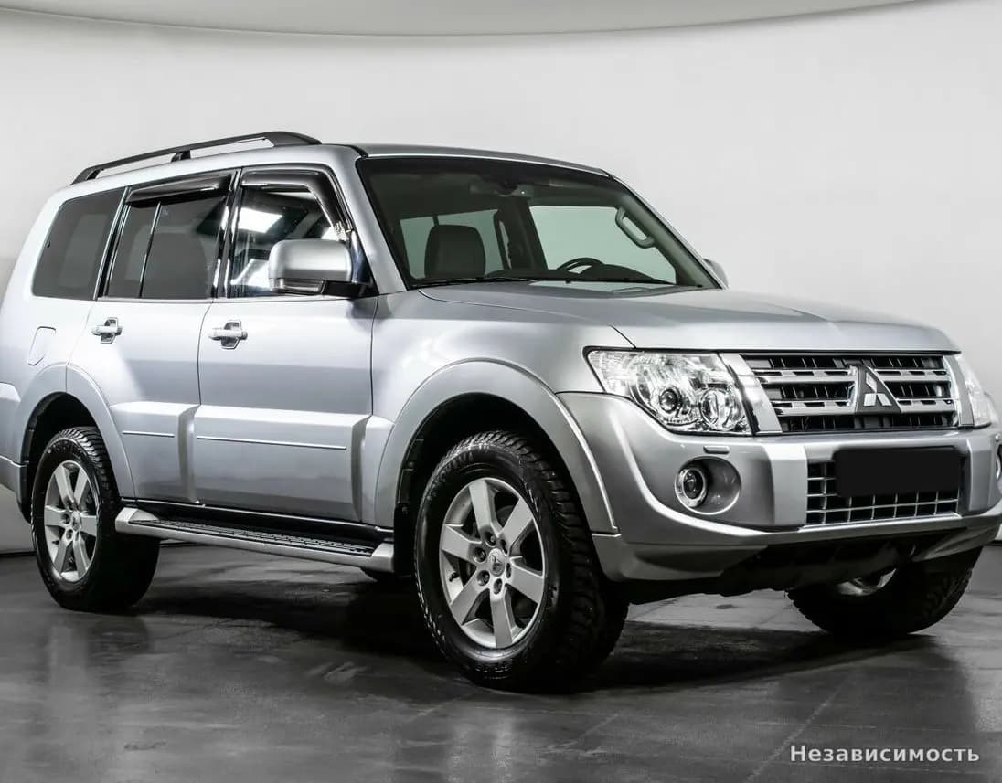 Mitsubishi Pajero 2012 с пробегом — фото 3