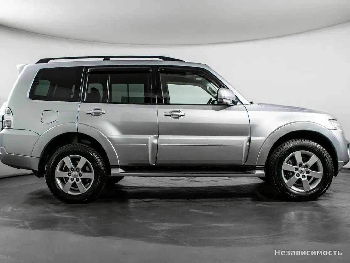 Mitsubishi Pajero 2012 с пробегом — фото 4