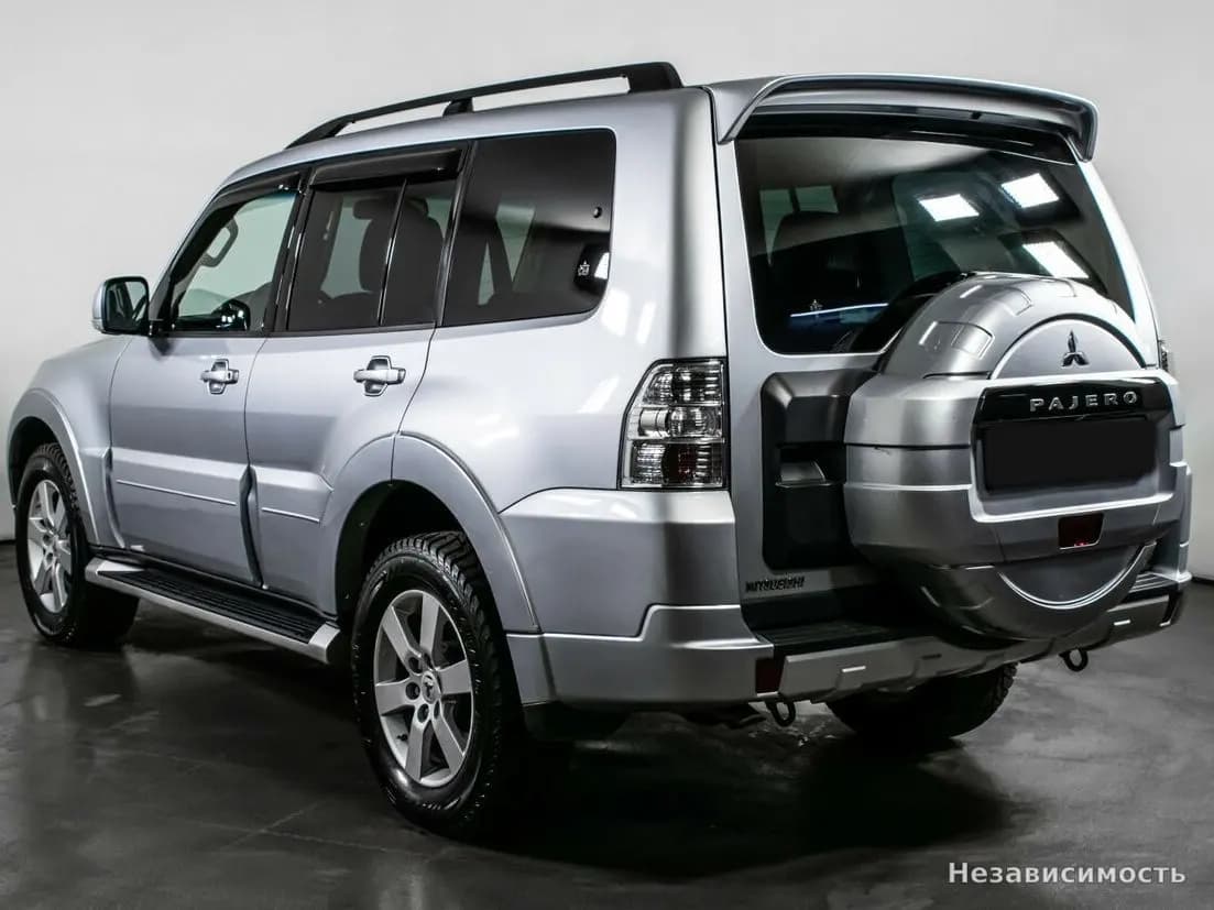 Mitsubishi Pajero 2012 с пробегом — фото 7