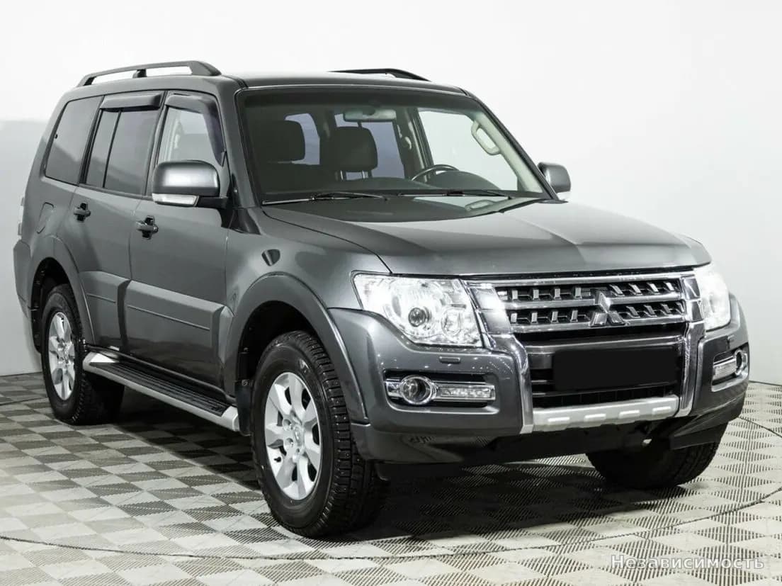 Mitsubishi Pajero 2015 с пробегом — фото 3