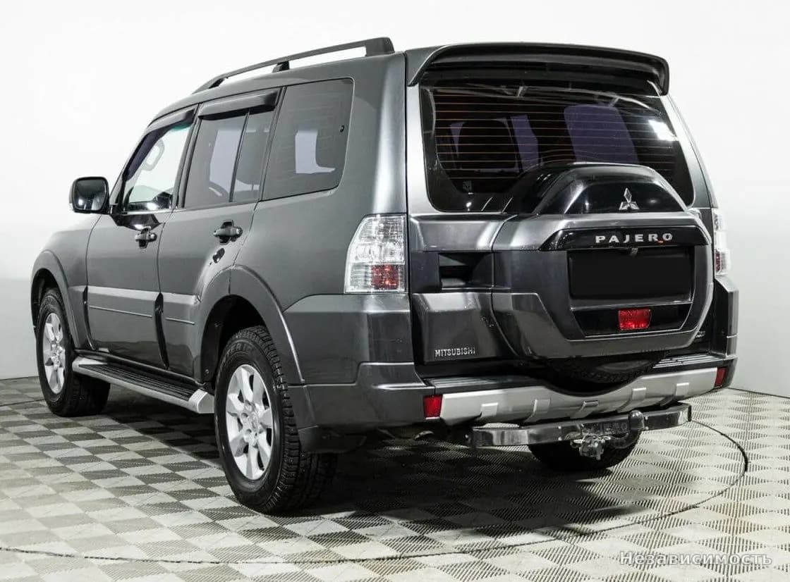 Mitsubishi Pajero 2015 с пробегом — фото 6