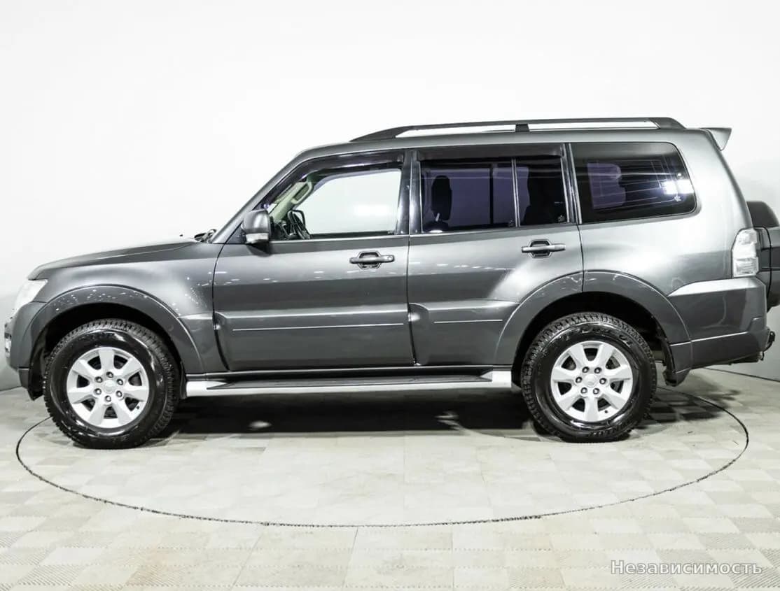 Mitsubishi Pajero 2015 с пробегом — фото 7