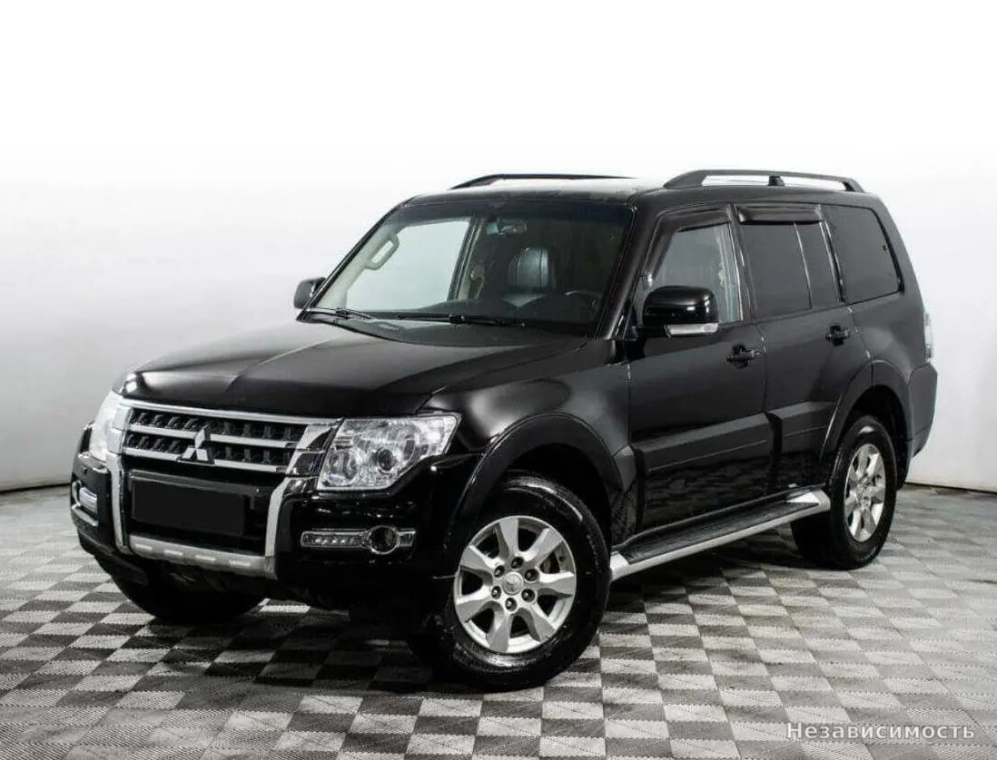 Mitsubishi Pajero, 2015 с пробегом