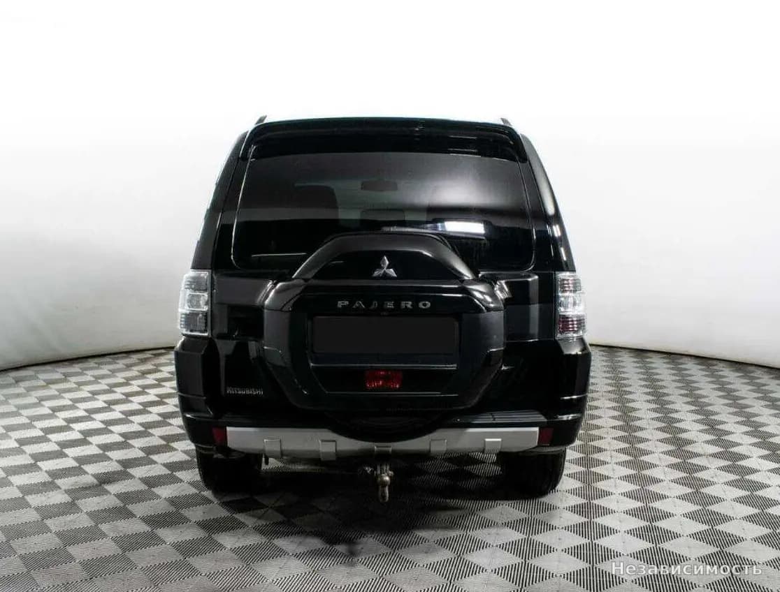 Mitsubishi Pajero 2015 с пробегом — фото 4
