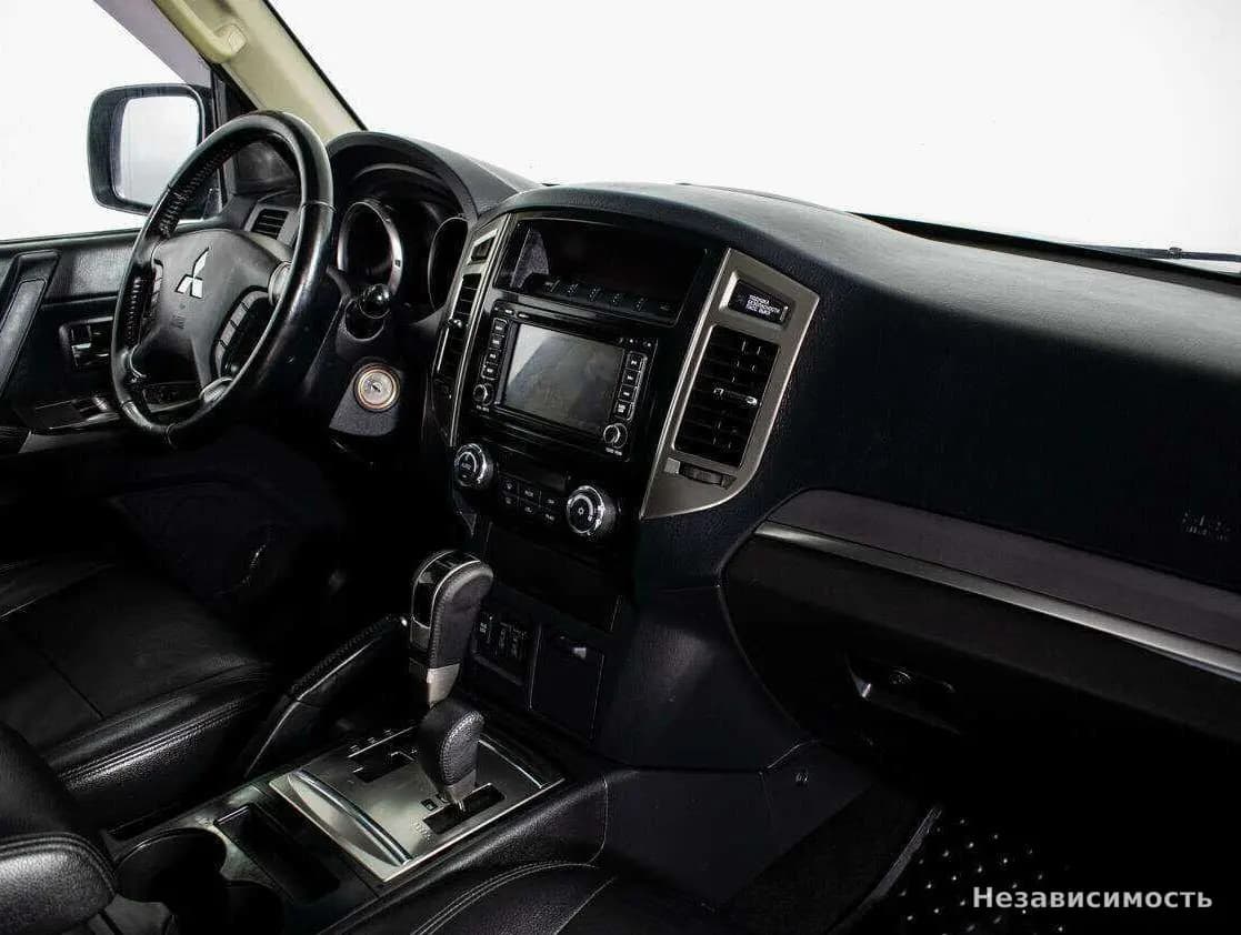 Mitsubishi Pajero 2015 с пробегом — фото 6