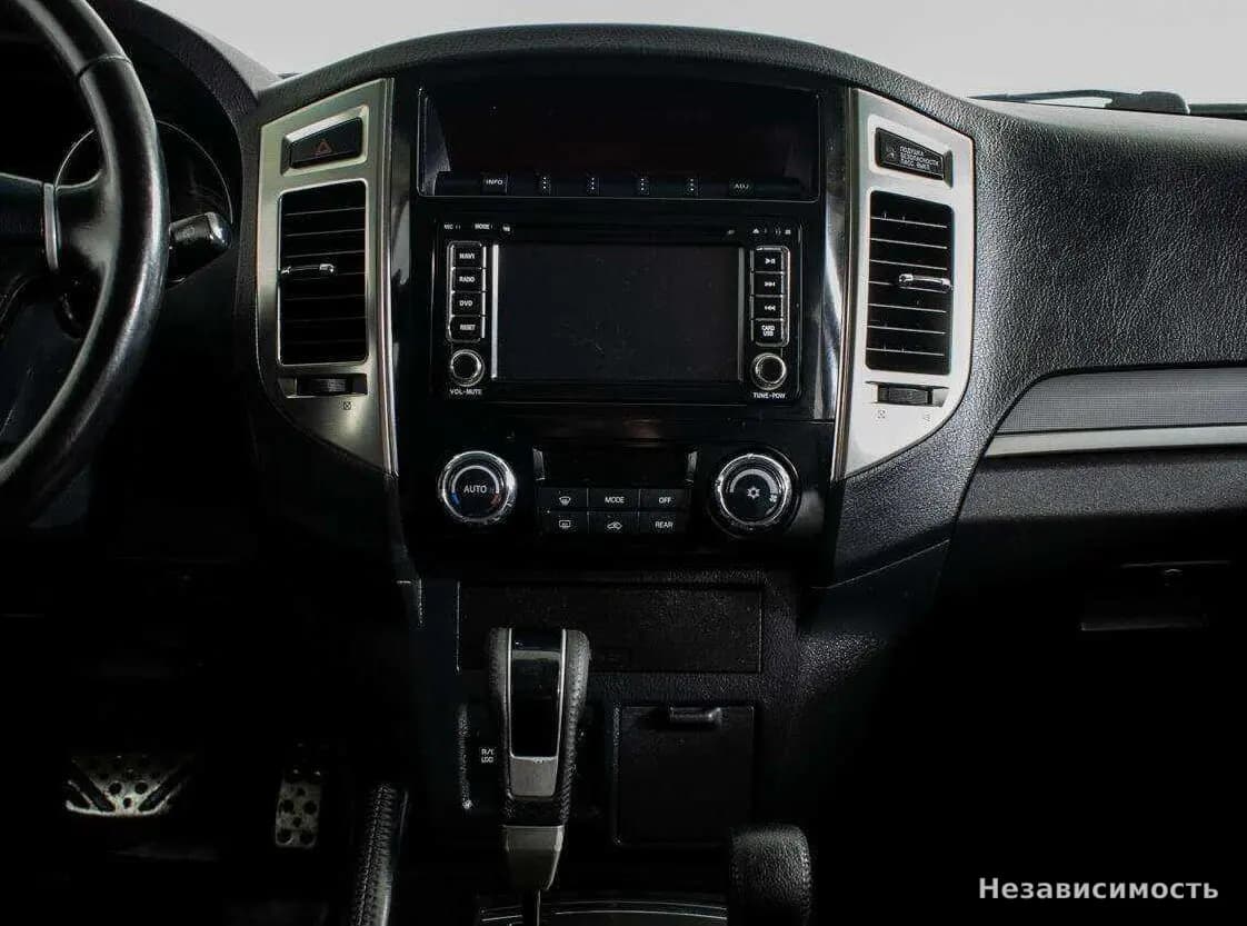 Mitsubishi Pajero 2015 с пробегом — фото 8