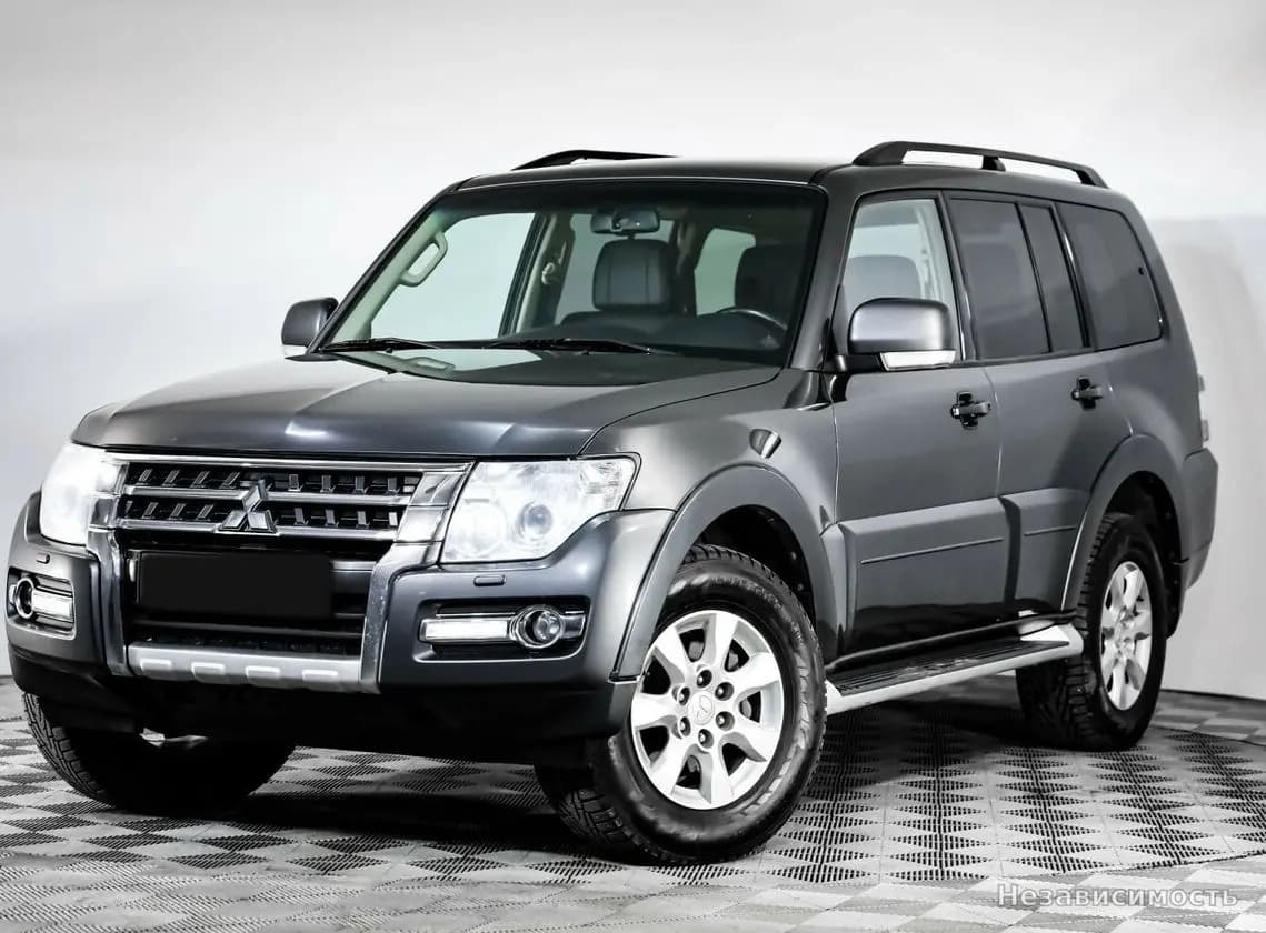 Mitsubishi Pajero, 2015 с пробегом