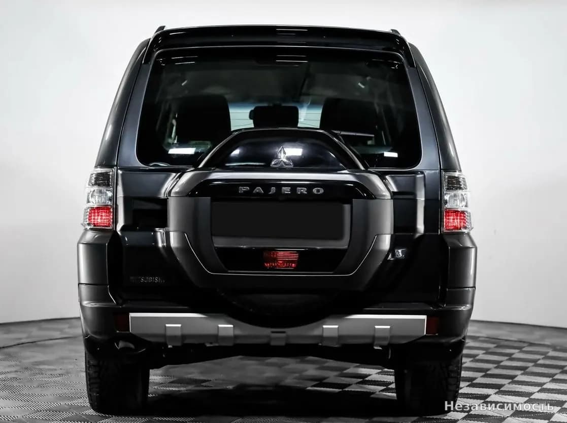 Mitsubishi Pajero 2015 с пробегом — фото 6