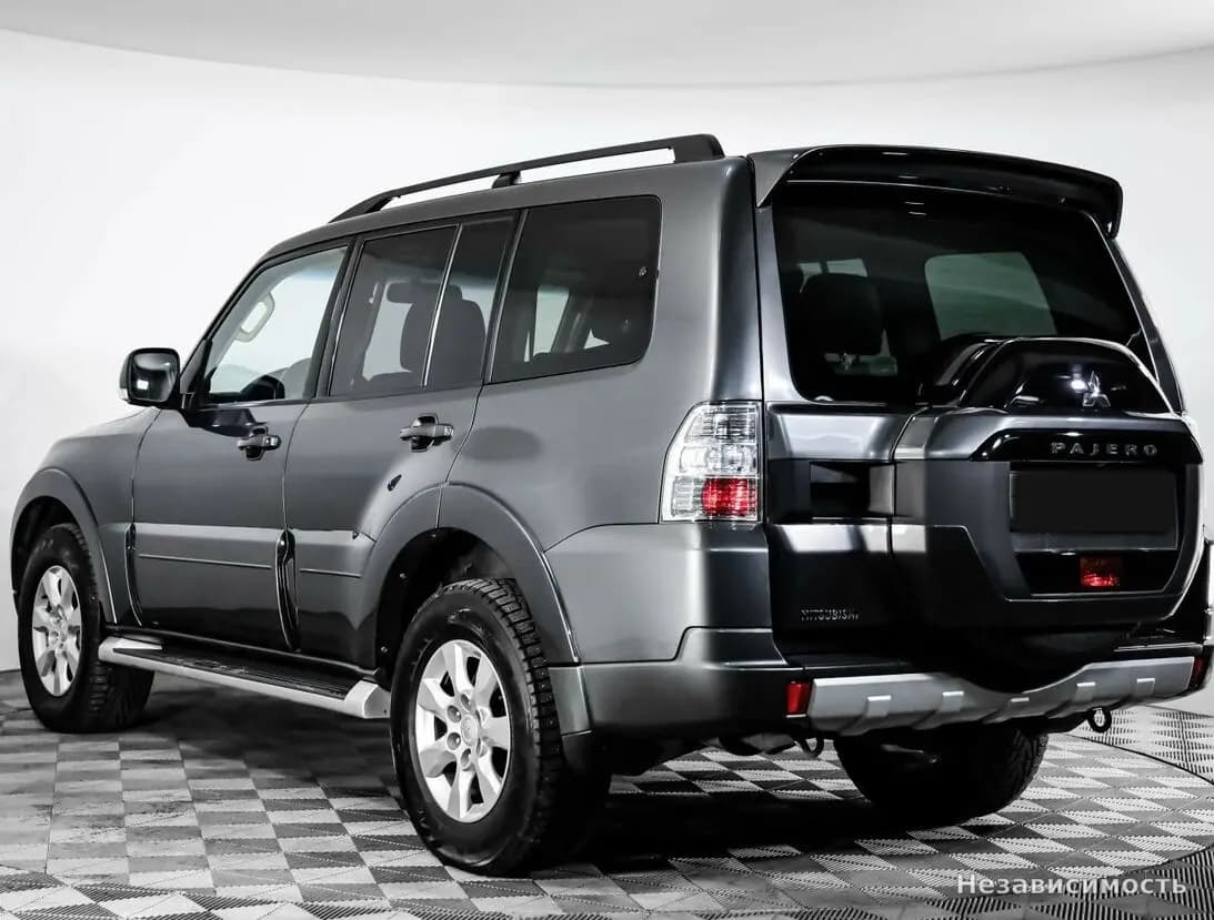 Mitsubishi Pajero 2015 с пробегом — фото 7