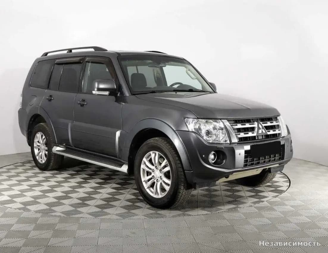 Mitsubishi Pajero 2012 с пробегом — фото 3