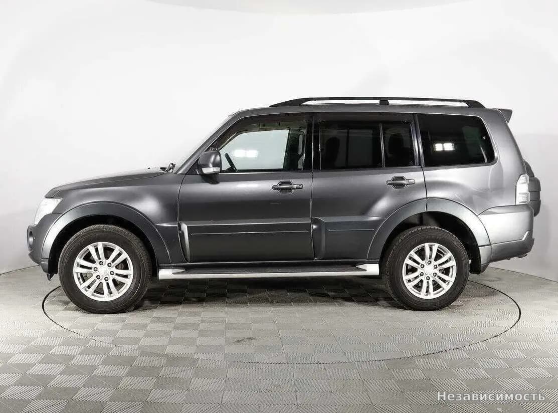 Mitsubishi Pajero 2012 с пробегом — фото 4