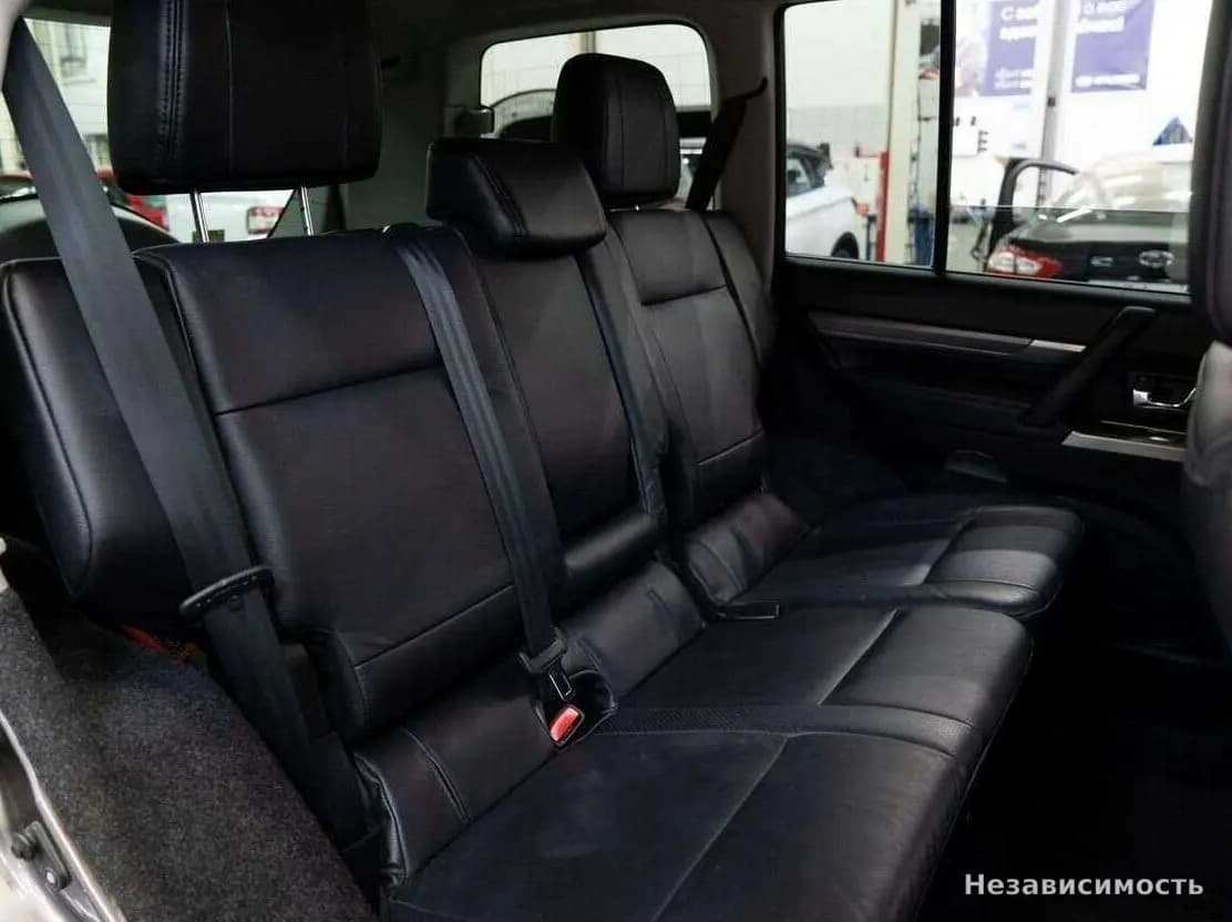 Mitsubishi Pajero 2012 с пробегом — фото 9