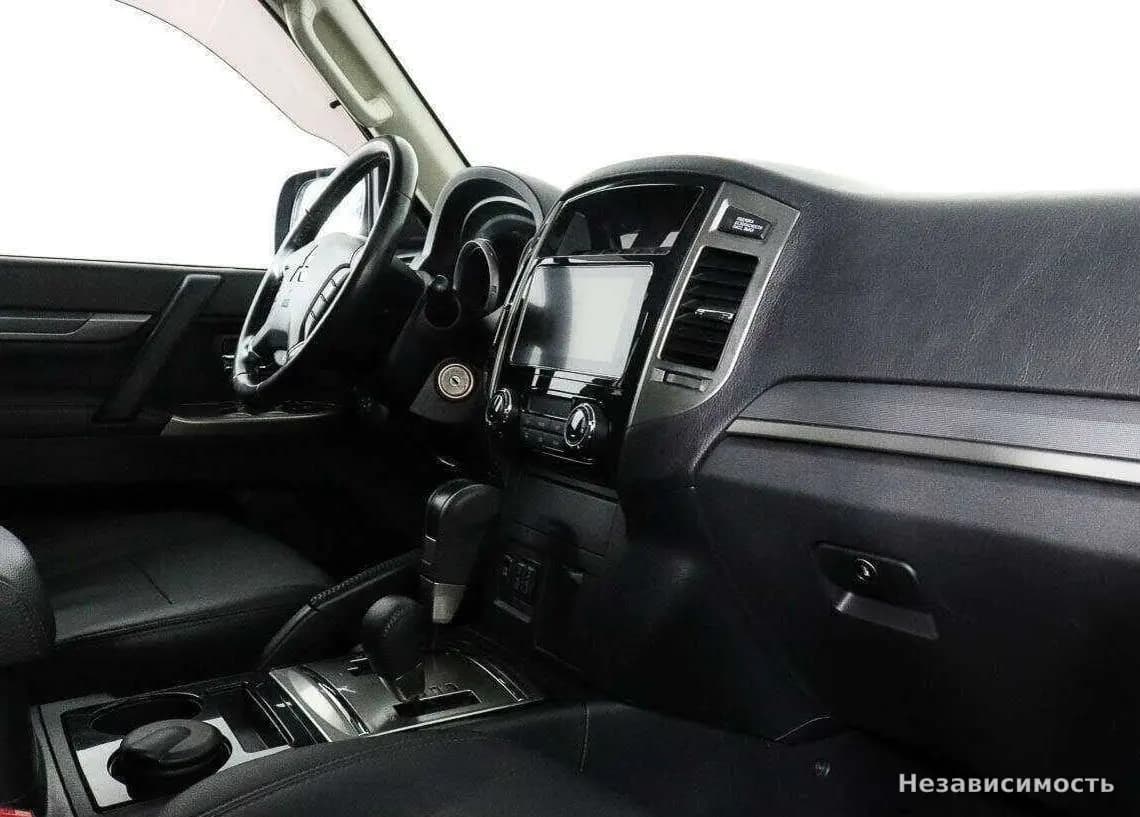 Mitsubishi Pajero 2018 с пробегом — фото 5