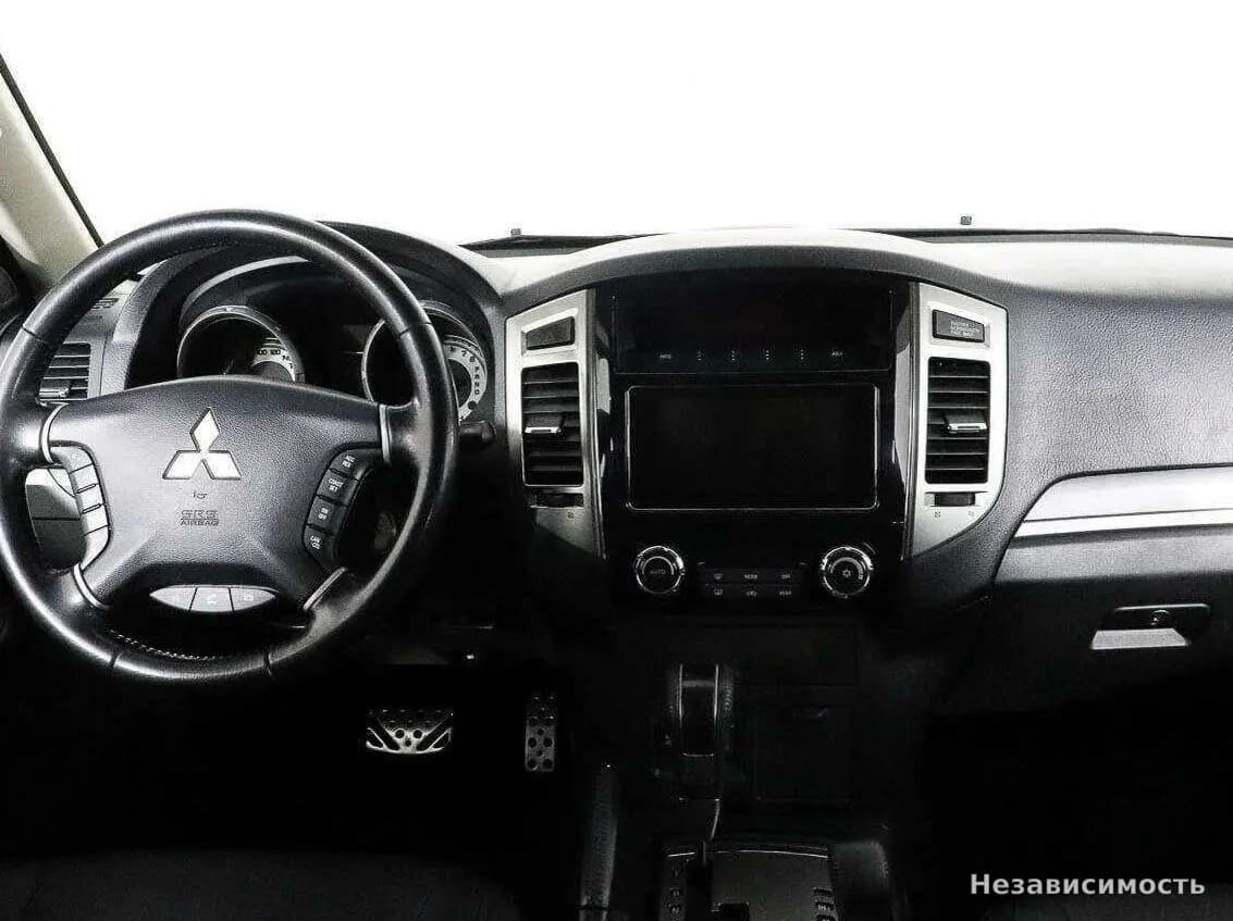 Mitsubishi Pajero 2018 с пробегом — фото 8