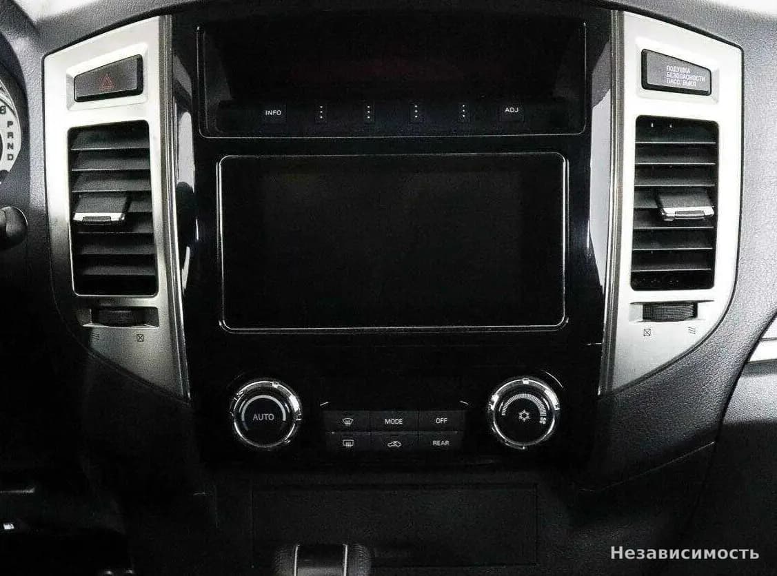 Mitsubishi Pajero 2018 с пробегом — фото 9