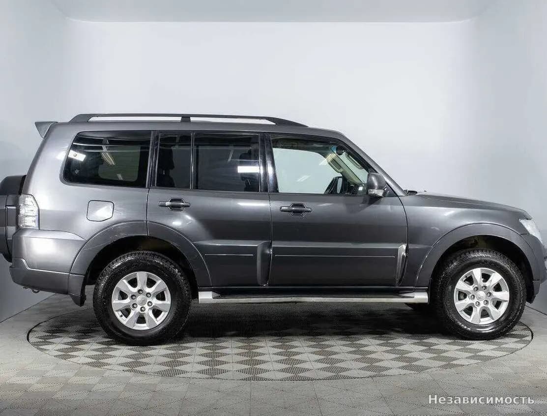 Mitsubishi Pajero 2017 с пробегом — фото 4